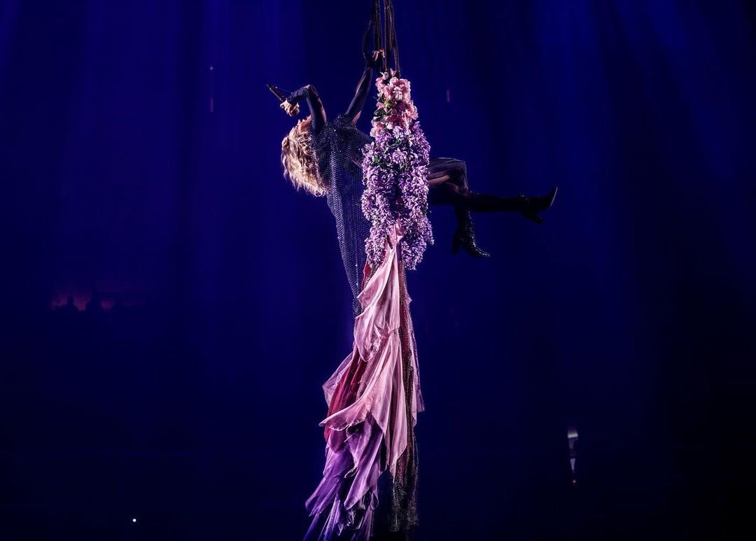 Last night was so much fun in #Pittsburgh at the <a href="/PPGPaintsArena/">PPG Paints Arena</a> !!! It’s been such a fun ride with this tour…can’t believe we only have 10 shows left! Guess time really does fly when you’re having fun! ❤️🔥🎸🎤

#DenimAndRhinestonesTour
📸: <a href="/JeffJohnsonFilm/">ᴊᴇғғᴊᴏʜɴsᴏɴɪᴍᴀɢᴇs</a>