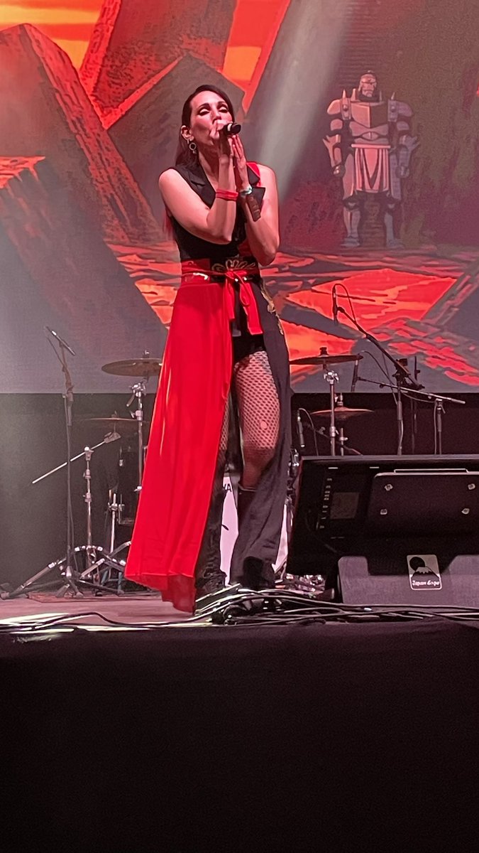 IsabelleUnif's tweet photo. Merci au groupe #SecretZero pour son dynamique et revitalisant showcase à #JapanExpoSud #JES13 @JapanExpoSud https://t.co/R9FPwgDYz6