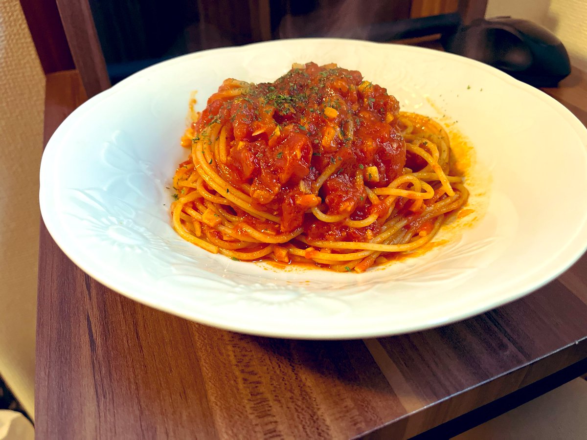 Manufac_tw's tweet photo. 今日のお昼ご飯は自分で作ったトマトパスタ https://t.co/9rr2bBE5qp