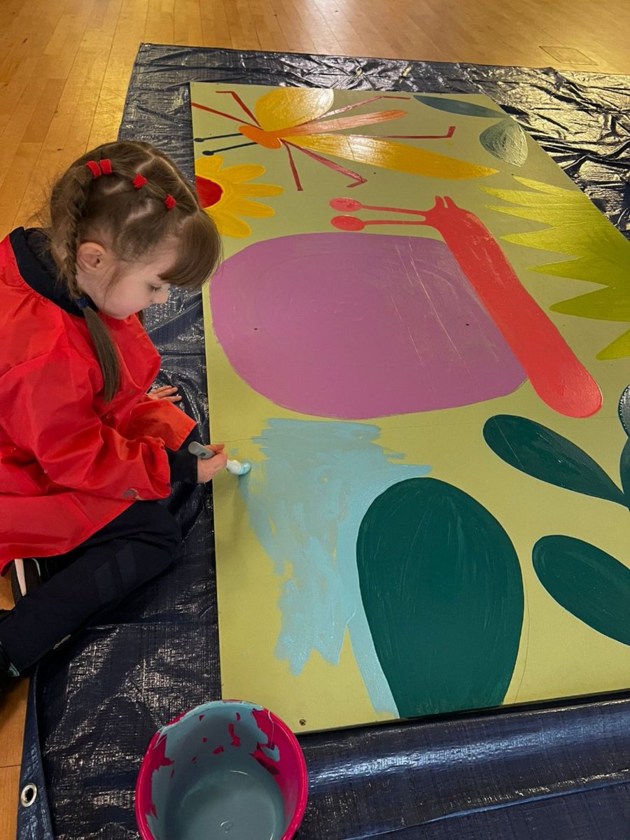 Our girls had the best time helping May Summers-Perkins complete a mural for our EYFS garden this week! <a href="/THSch_PrePrep/">TH Pre-Prep</a>