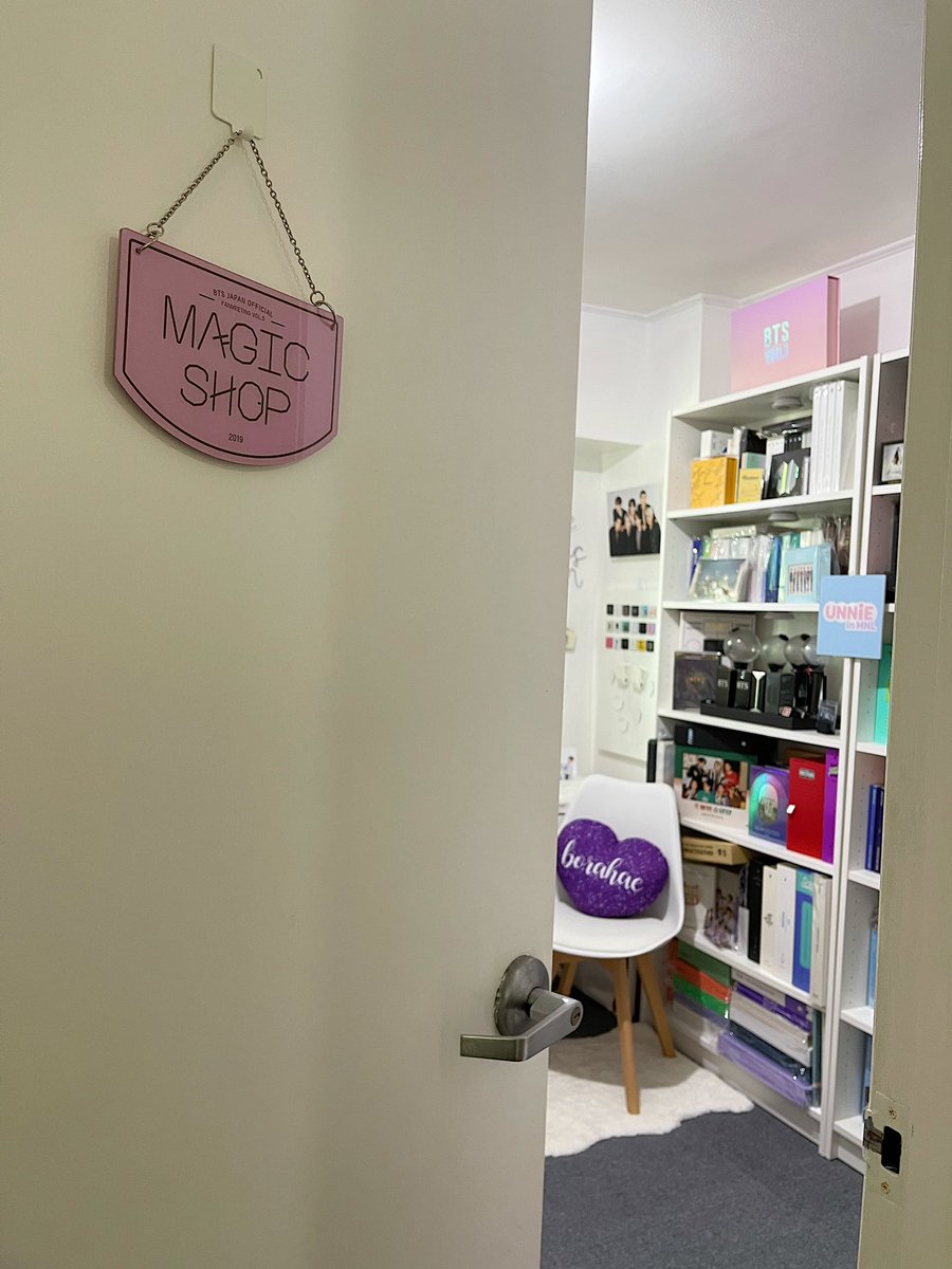 unnieinmnl's tweet photo. After 2 years in Youtube, finally, Unnie will let you in her Magic Shop. ๐ฅบ๐โบ๏ธ
Coming SOON in #UnnieinMNL Youtube channel! Make sure you are already following, dongsaengs ๐ซถ๐ป
#MerchRoom #RoomTour #UnnieinMNLVlogs #Merch #Vlog https://t.co/cQmJhP2LhH
