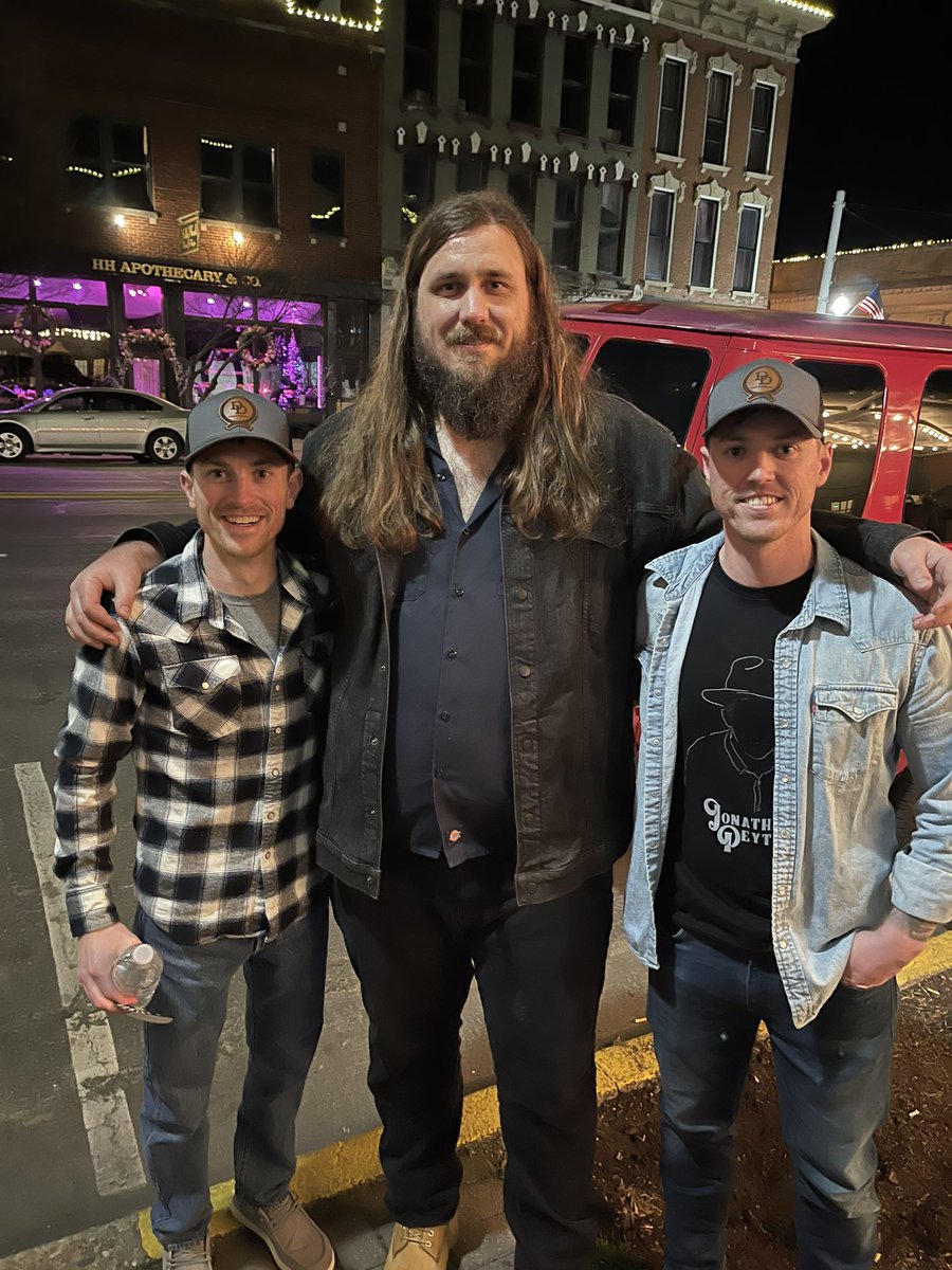 DDproductions22's tweet photo. Had the pleasure of helping our friends over at Unbroken Circle Productions last night with their first show at the Ohio Theater. Nearly SOLD OUT! https://t.co/KQlkTOffqK