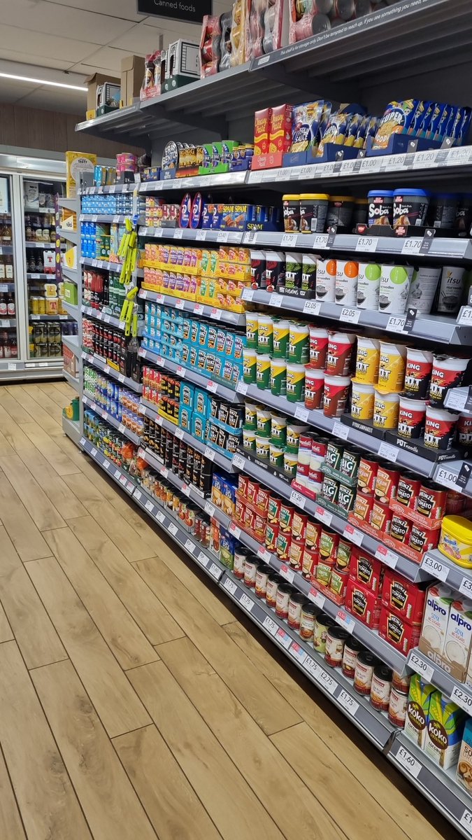 Kilmacolm well setup for the Football/Rugby today!! Also the new Grocery Savoury Plan implementation Ready to go!! 🤑🤑