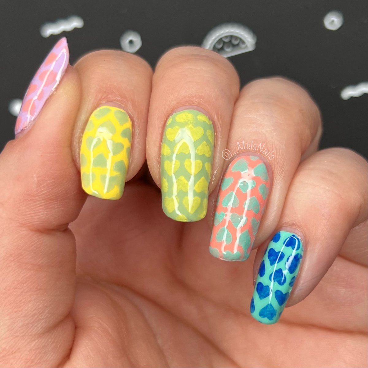 _MelsNails's tweet photo. Giving these now retired polishes some love! #holotacoretirementpartycollab
๐
๐ป @nailogical @holotaco #SeaFoamHome #RoyalTeaBlue #OneMelonFollowers #MatchaMaker #BananaHacks #Lavenduh
#HoloTaco #melsnails #NailArt https://t.co/kWWmMBgBUp