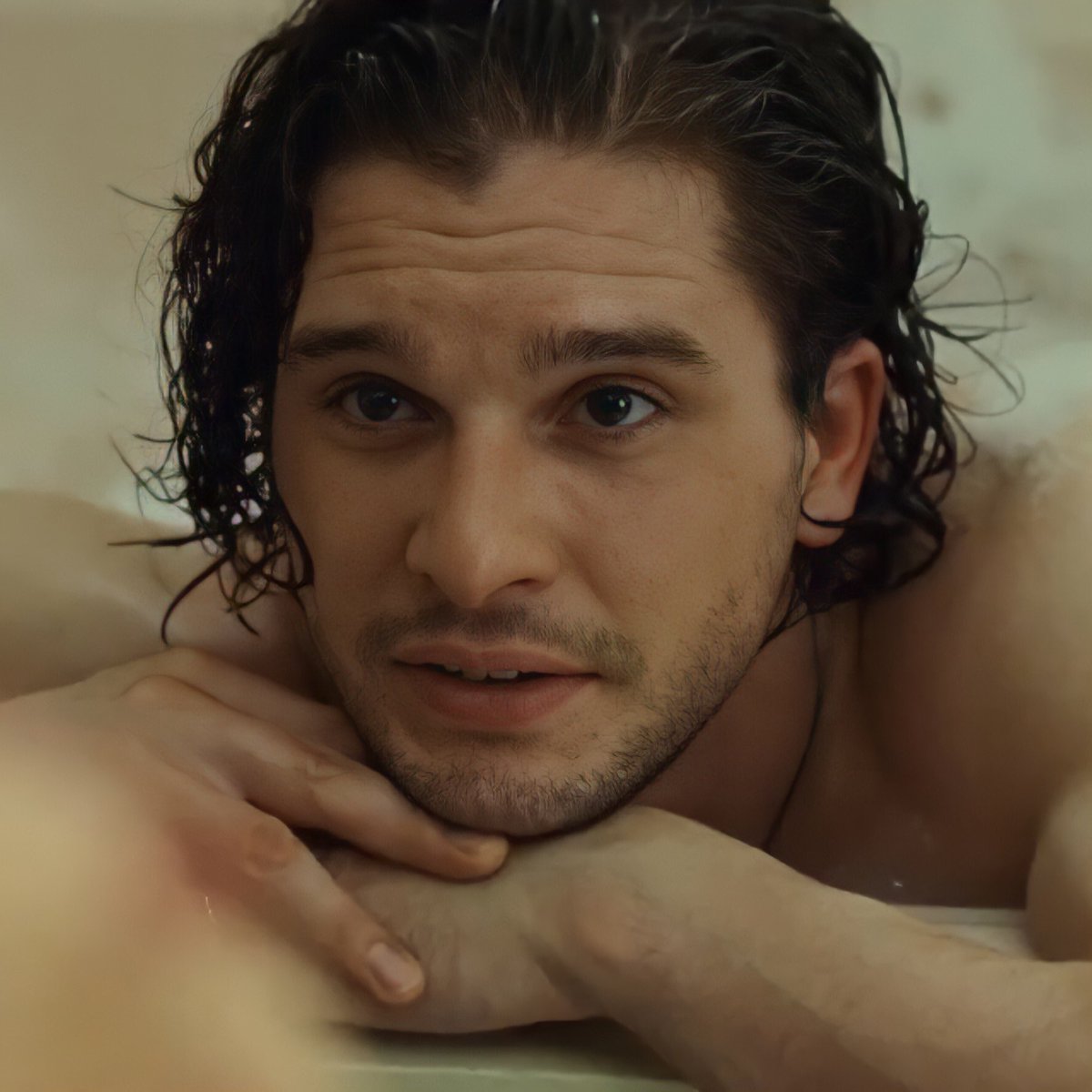 Kit Harington Daily 🐺 tweet media