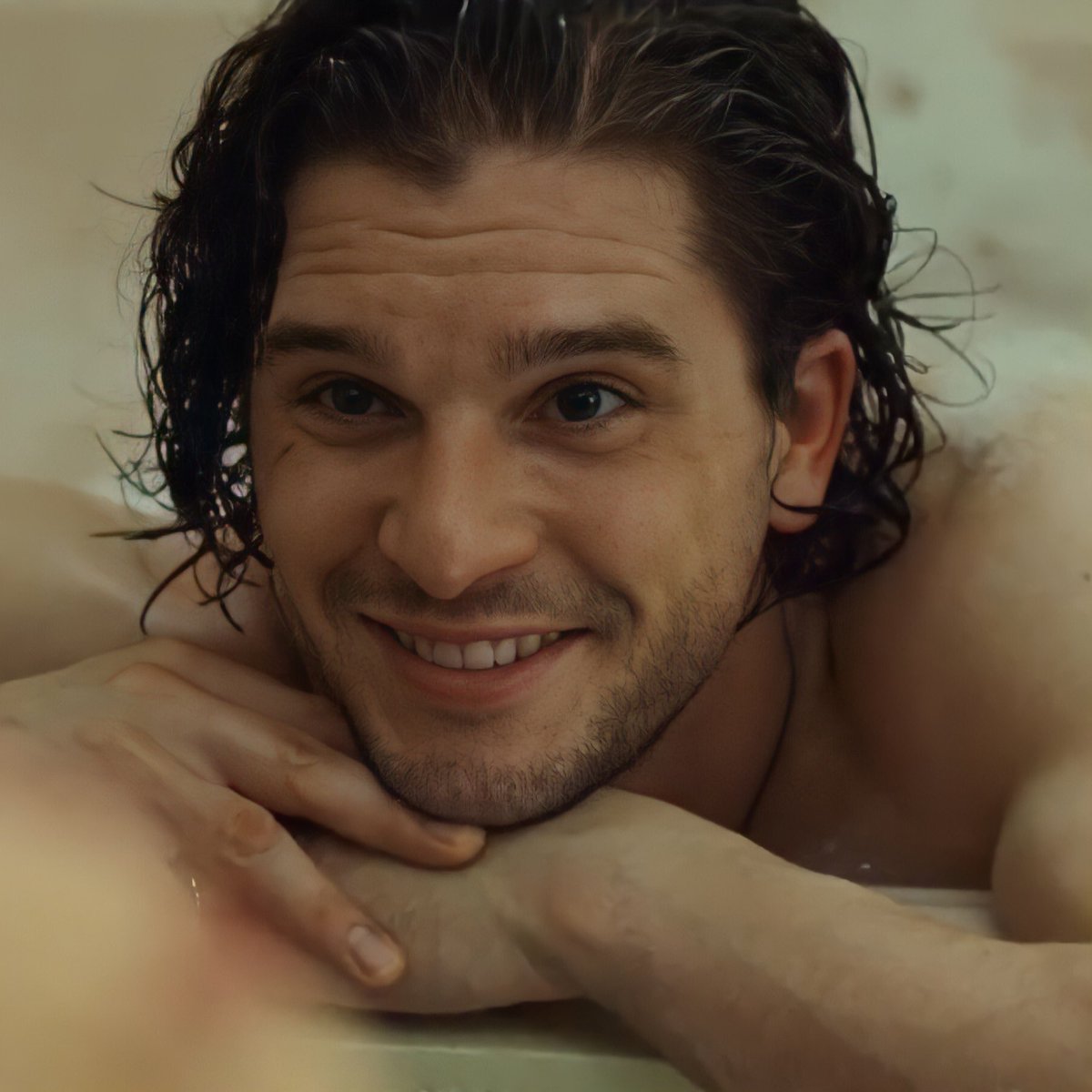 Kit Harington Daily 🐺 tweet media