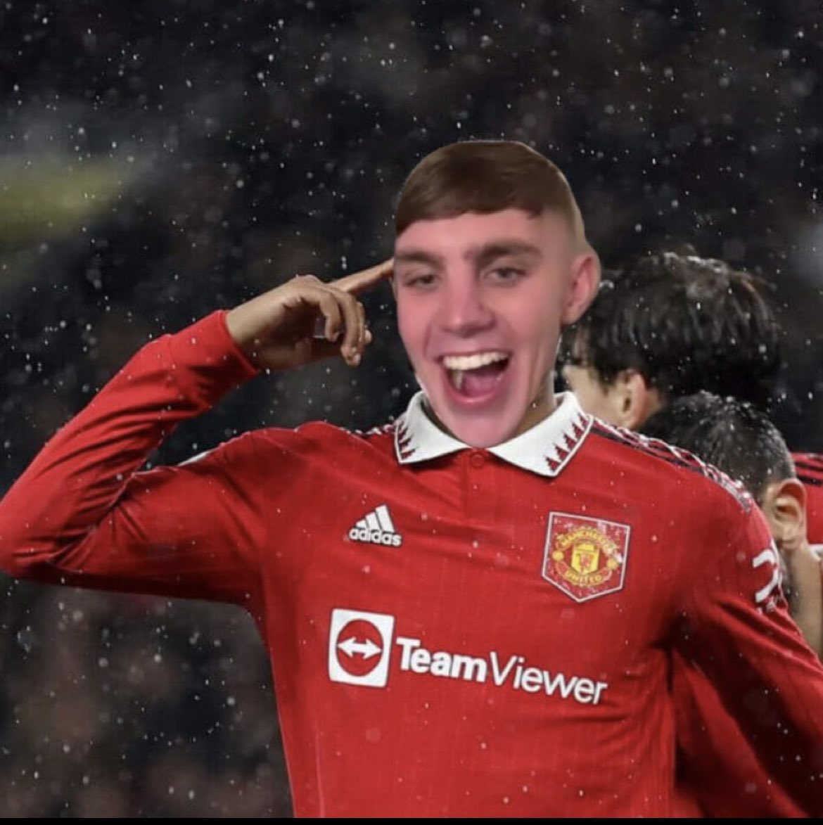 FandBFootball's tweet photo. 🚨MATCH RESULT🚨
Outstanding display of football down at Bank Lane from both sides as the F&amp;B clinch all 3 points with a 3-2 win vs @LonsdaleCasuals. Who else but boy wonder Aaron Hewitt to win it in the dying seconds for the F&amp;B 💚💛

Chris Ward ⚽️
Matt Newby ⚽️
Aaron Hewitt ⚽️ https://t.co/jkd6xExaaj