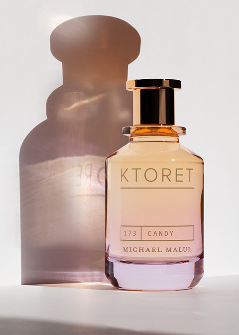 michaelmalul's tweet photo. Indulge in the sweetest scent of all with Candy - a fragrance that's sure to satisfy your every craving 🍭✨
#michaelmalullondon #discoverlove #Fragrance #Perfume #Scent #EauDeParfum #EauDeToilette #Cologne #FragranceOfTheWeek #Scented #FragranceJunkie https://t.co/9dhanshxlG