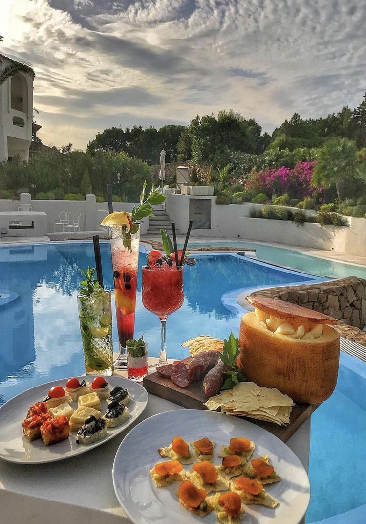 tmbIrpics's tweet photo. Mood 🍓🍉🥝🍇🍒 https://t.co/2M90rkoDM6