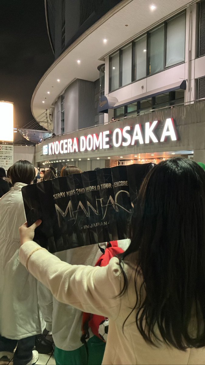 GWpYZr52zkIlYCU's tweet photo. スキズのライブめちゃめちゃ楽しかったです…!!!正直よく知らなくて、誘われたし行ってみよ!って感じやったけど、もう完全に沼りました()
leadcoffeeさんで頂いたガトーショコラとふんわり桜ラテも凄くオシャレで美味しかったです!🌸
#StrayKids_2ndWorldTour_MANIAC_ENCORE #leadcoffee https://t.co/fj7l5vutIK