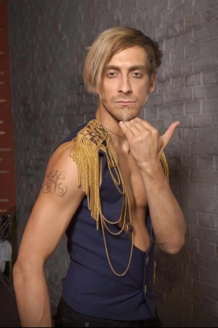 Девочка - звиздец🕊 tweet media