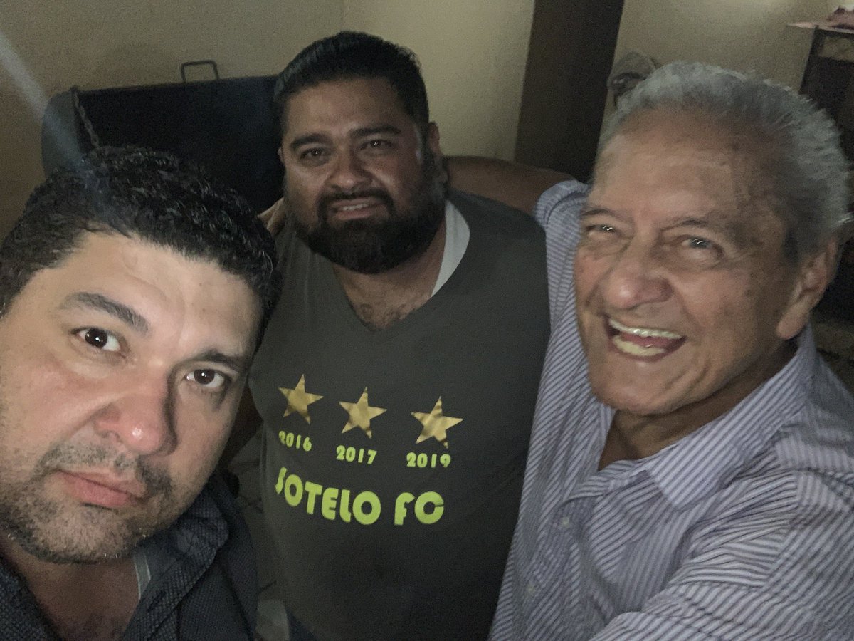 RSraya2's tweet photo. 3 años ya de tu partida y me sigue doliendo tu ausencia, se que desde donde estás nos cuidas y guías por el mejor camino, solo quiero que sepas que te sigo extrañando y no hay un día que no piense en ti papá.
Te quiero mucho. https://t.co/6rIBOmiN6d