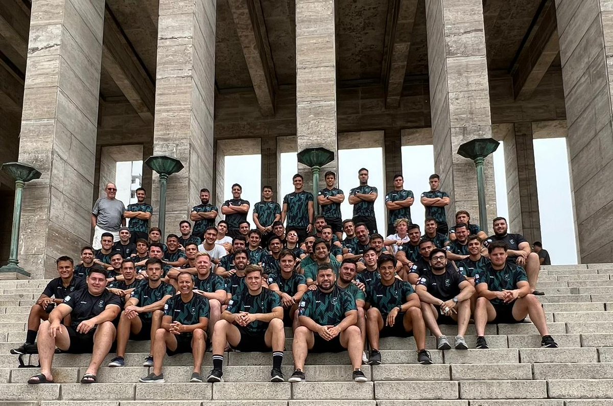 [NATIONAL TOUR 2023]
ETAPA 2: ROSARIO
2 días intensos en <a href="/miclubGER/">Club G.E.R</a>, con una cálida recepción de sus Dirigentes y un 3T muy bueno.
Se jugó un partido en tiempos reducidos, City Tour por la Ciudad, Visita a la Cancha del 10, almuerzo en la Costanera del Río, y viaje a Bs As