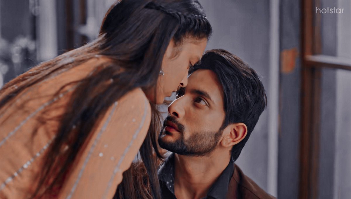 SumbulButterfly's tweet photo. Re-watching #Imlie for the Nth time for themmm! 🥺🧿❤️❤️

Can't ever get bored of #Arylie babiesss🥵😍

#ImlieAryanSinghRathore #AryanSinghRathore #SumbuITouqeerKhan #FahmaanKhan #SumbulSquad #SuMaan 🤍
@TouqeerSumbul @fahmaankhan https://t.co/YazpvOR8Ag