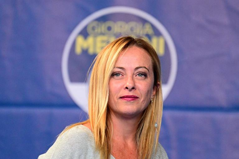 EmmaRincon's tweet photo. 🇮🇹 | Giorgia Meloni rechazó las directrices de la Unión Europea de prohibir los vehículos de gasolina a partir de 2035. https://t.co/r1UrEEFy5d