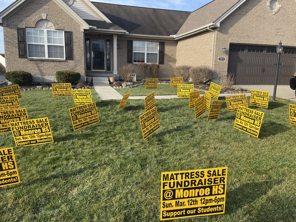 I am super excited about our 14th Annual Mattress Sale and my #TeamGuys wanted me to be the biggest supporter!!

I asked for one sign….I hope they are this determined on the 💎!!
@AlexBemis2 @BradyHeagen