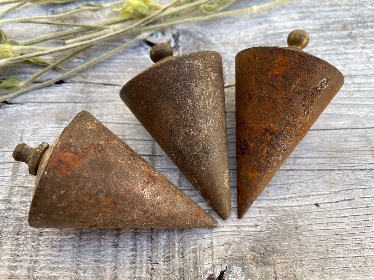 Set of 3 Pieces of Vertical Metal Tools Vintage, Rusty Plumb - levels etsy.me/3m2ReF7 #black #yes #rustytool #farmdecor #rustymetal #rustysteel #primitivekeys #cottagecountry #oldrustyassorted