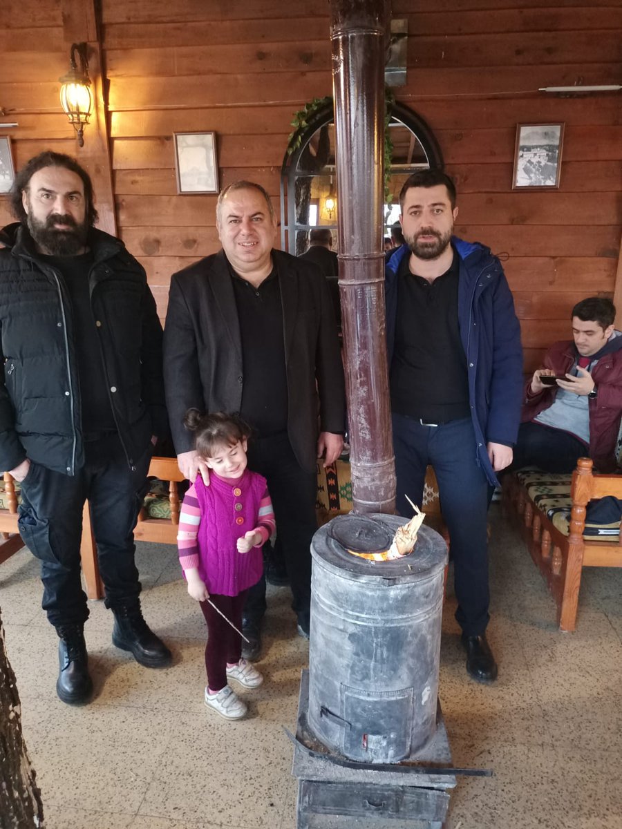 Gürpınar Şifa Alabalık Tesisleri...
Soba da ayrı bir keyif veriyor. 
<a href="/arvasarvasi/">Abdullah Arvas</a>