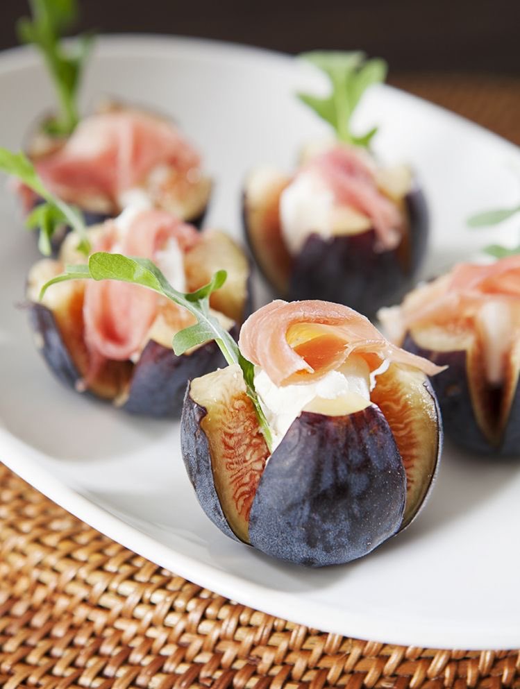 Figs have a lot of vitamin K in them, whether they are fresh or dried. Avoiding figs may be preferable for those who are taking blood-thinning medications and need to maintain stable vitamin K levels in their diet. #health