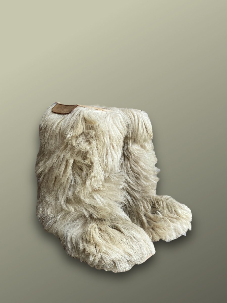 onorblog's tweet image. new drop ❤️‍🔥🚀

#winterdrop #yetiboots #snowboots