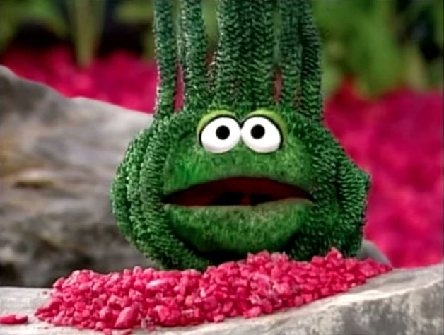 DailyMuppet's tweet photo. Today’s Muppet of the Day is the Leafy Plant!

One of the residents of Telly’s aquarium, as seen in the 1999 Sesame Street song of the same name, is this talking plant. He sings about how the gravel in the aquarium helps him grow. https://t.co/gH8ZbUAopY