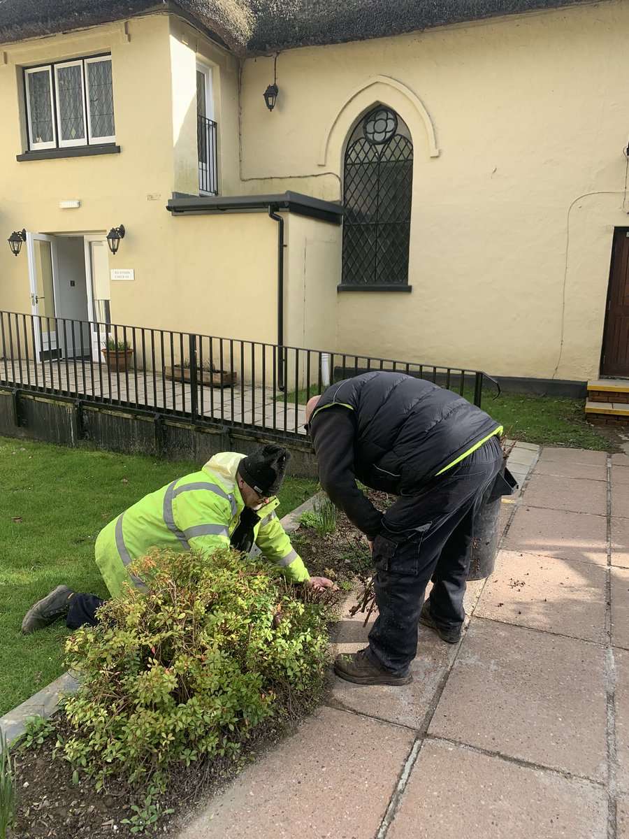 Our grounds team are doing a wonderful job of ‘pruning’ ready for the upcoming season! 🌿 Pruning is the selective removal or reduction of plants! This allows for better and brighter plants at #WBCC 🌳🌱 #OneTeam #Pruning #LoveWhereYouWork