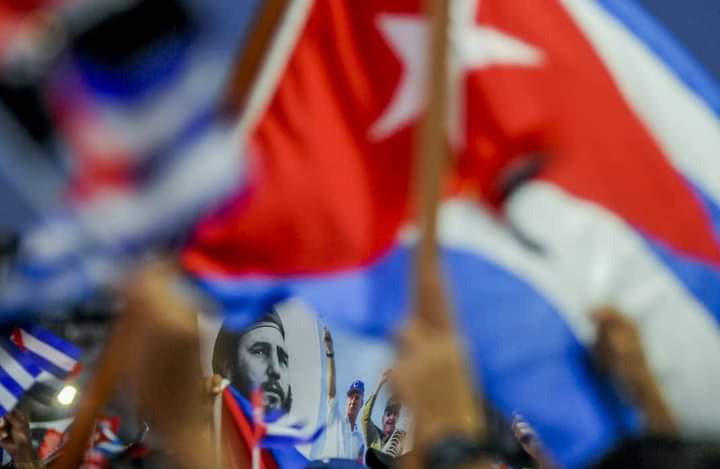 Lo que nunca podrán bloquear y el mundo lo sabe: la verdad, la justicia, la resistencia, la dignidad y creatividad de nuestro pueblo, las ansias de superación. #PuentesSiBloqueoNo #Cuba #MejorEsPosible