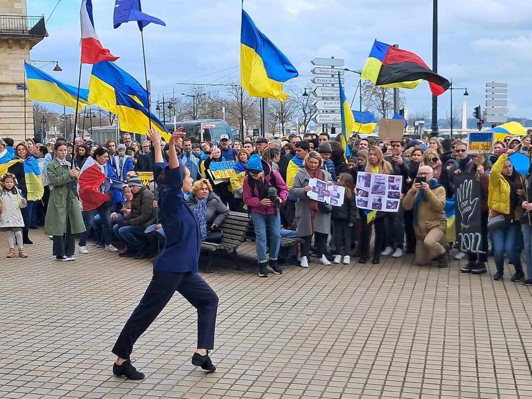UkraineAmitie's tweet photo. Bordeaux, 25 février 2023 🇫🇷🇺🇦 https://t.co/e6KKSG4KpK