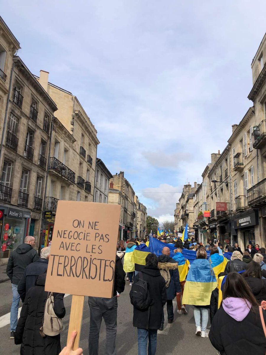 UkraineAmitie's tweet photo. Bordeaux, 25 février 2023 🇫🇷🇺🇦 https://t.co/e6KKSG4KpK