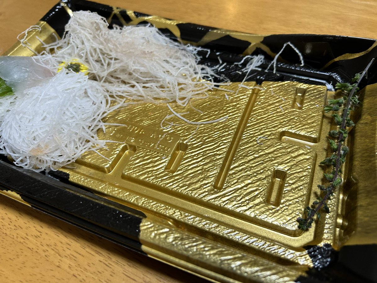 Kujo_toshiharu's tweet photo. 20年ぶりぐらいに元々一緒のバンドメンバー(並び)と逢ったけど、なんも変わらんね(笑)。
だから好き♪
23年度中に何かやりたいという話をした😄
あとはギターのアイツがやる気になってくれるかどうかだ(笑)
なんも変わらんね(笑)
Over-Mod 30周年記念とかね(笑)
乗れよ?
#矢野賢 https://t.co/FNPjs52b5z