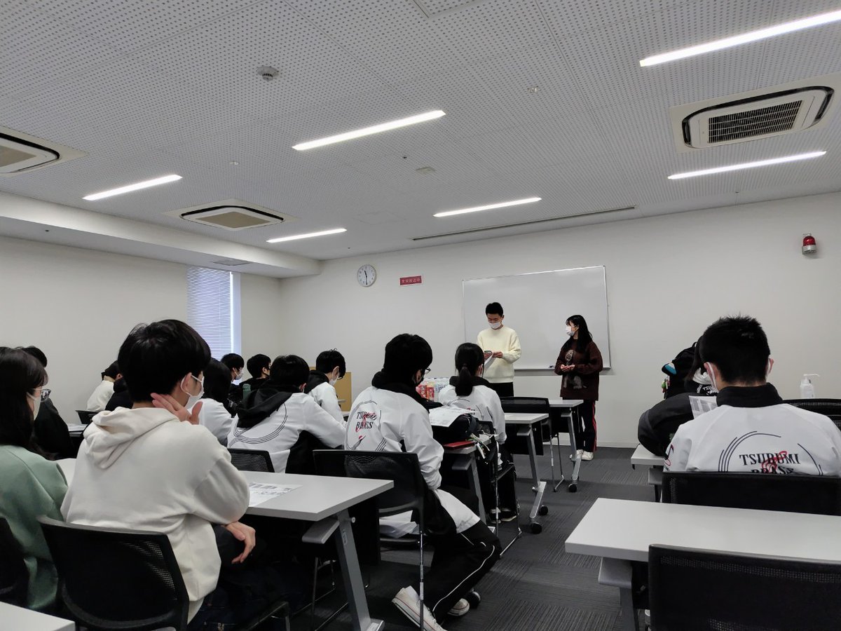 unitedfornext's tweet photo. 2月26日(日)、CleanAte主催のゴミ拾いイベントに、当団体メンバー有志で参加してきました。
ひとりひとりが意欲的に取り組み 1時間でJR大分駅周辺のゴミを集めることができました。
活動を通して参加者同士の絆も深まり、充実した時間を過ごすことできました！ https://t.co/hmSK6WsXAM