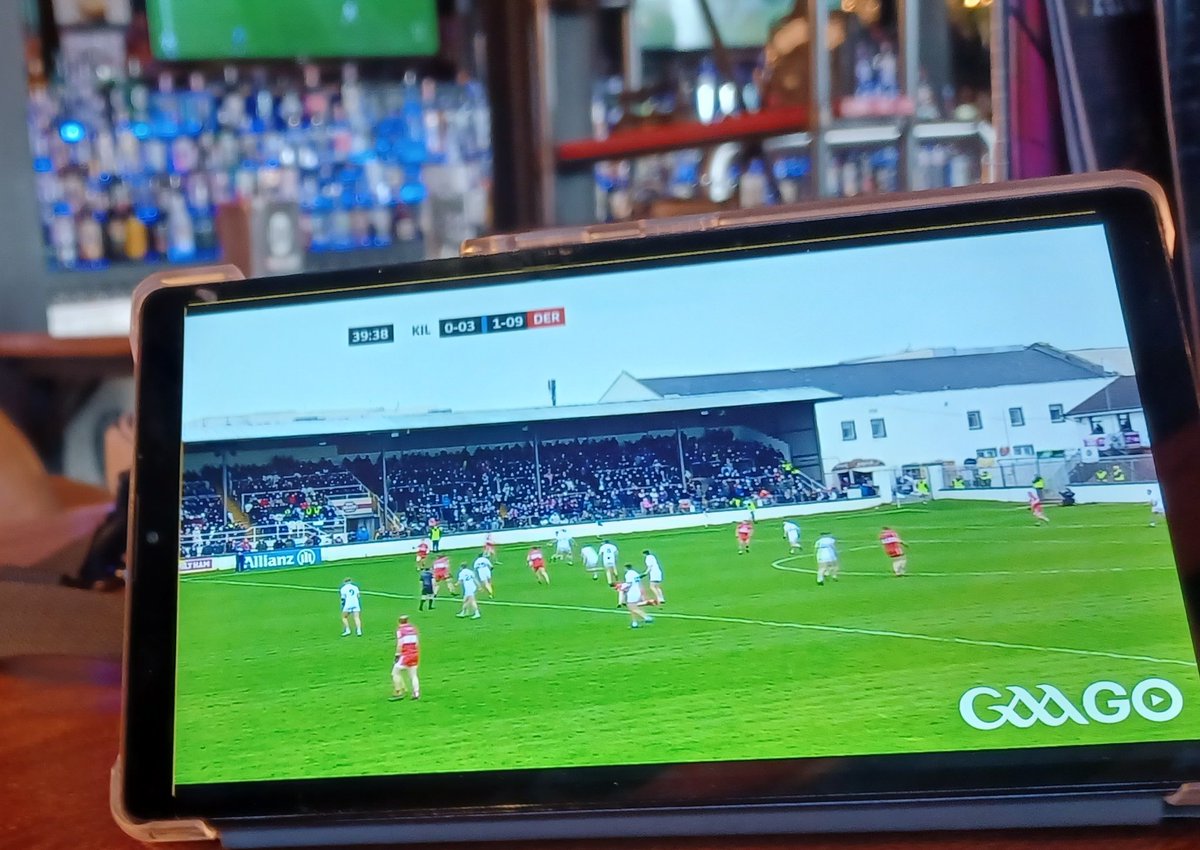 malmcmullan's tweet photo. #OakleafRising @GAAGO 🔴⚪️👌 https://t.co/09N9VEC8c2