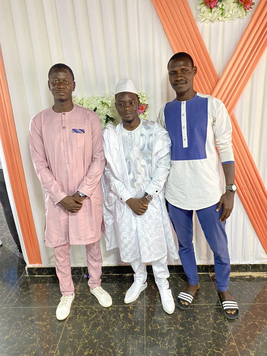 Les dimanches à Conakry224 sont des jours du mariage,heureux ménage au couple,qu’Allah veille sur l’union .Amen 🙏🙏🙏