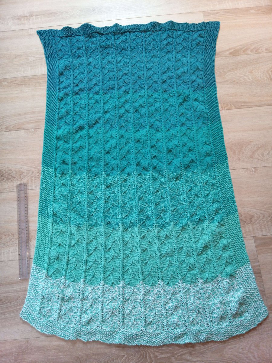Knitting_Knight's tweet photo. Friends are expecting a baby so Cassian made a blanket https://t.co/lWjk7ahHYO