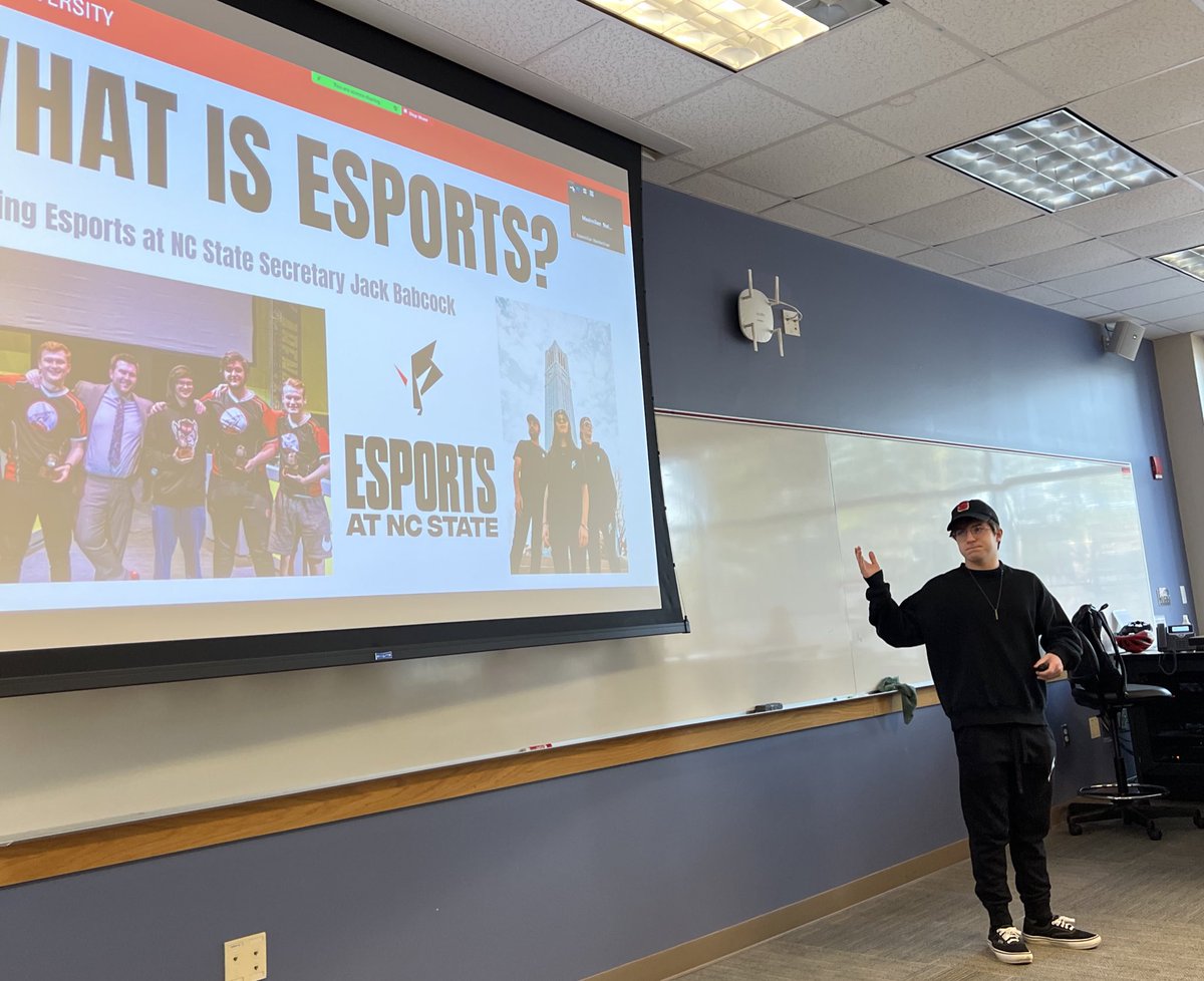 future_of_rec's tweet photo. Big thanks to @cloodzzy & @esportsatncsu for visiting with #prt152 last week. Virtual recreation & esports hold lots of promise for inclusive recreation now & in the #futureofrec. @NCStateCNR students learned more about the diversity of this huge community! https://t.co/d309CsOrdm
