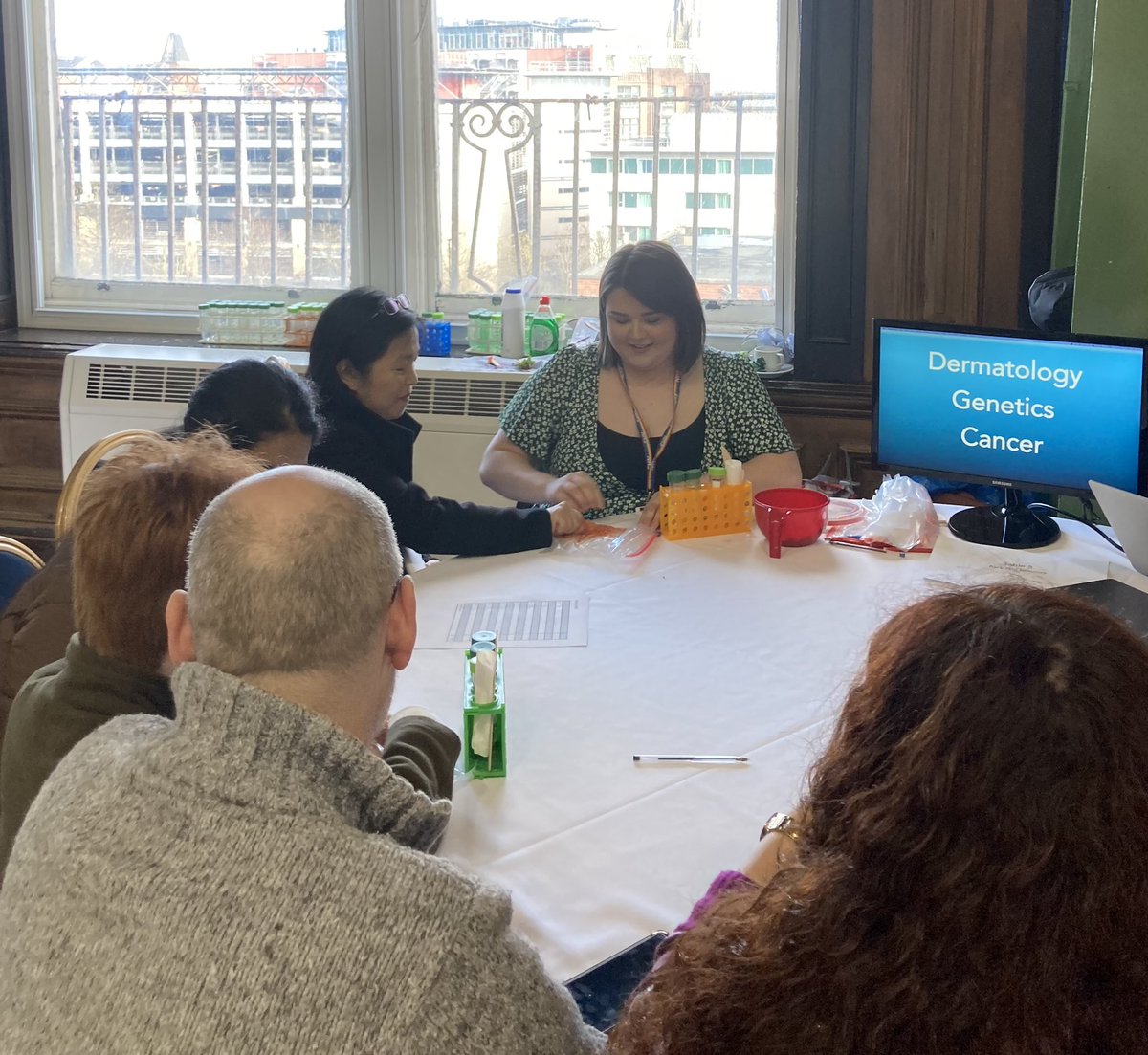 @derm_scientist @BioResourceNCL @UniofNewcastle @Georgiefholt @NewcastleHosps @rarediseaseday @Georgiefholt teaching DNA extraction techniques as well!