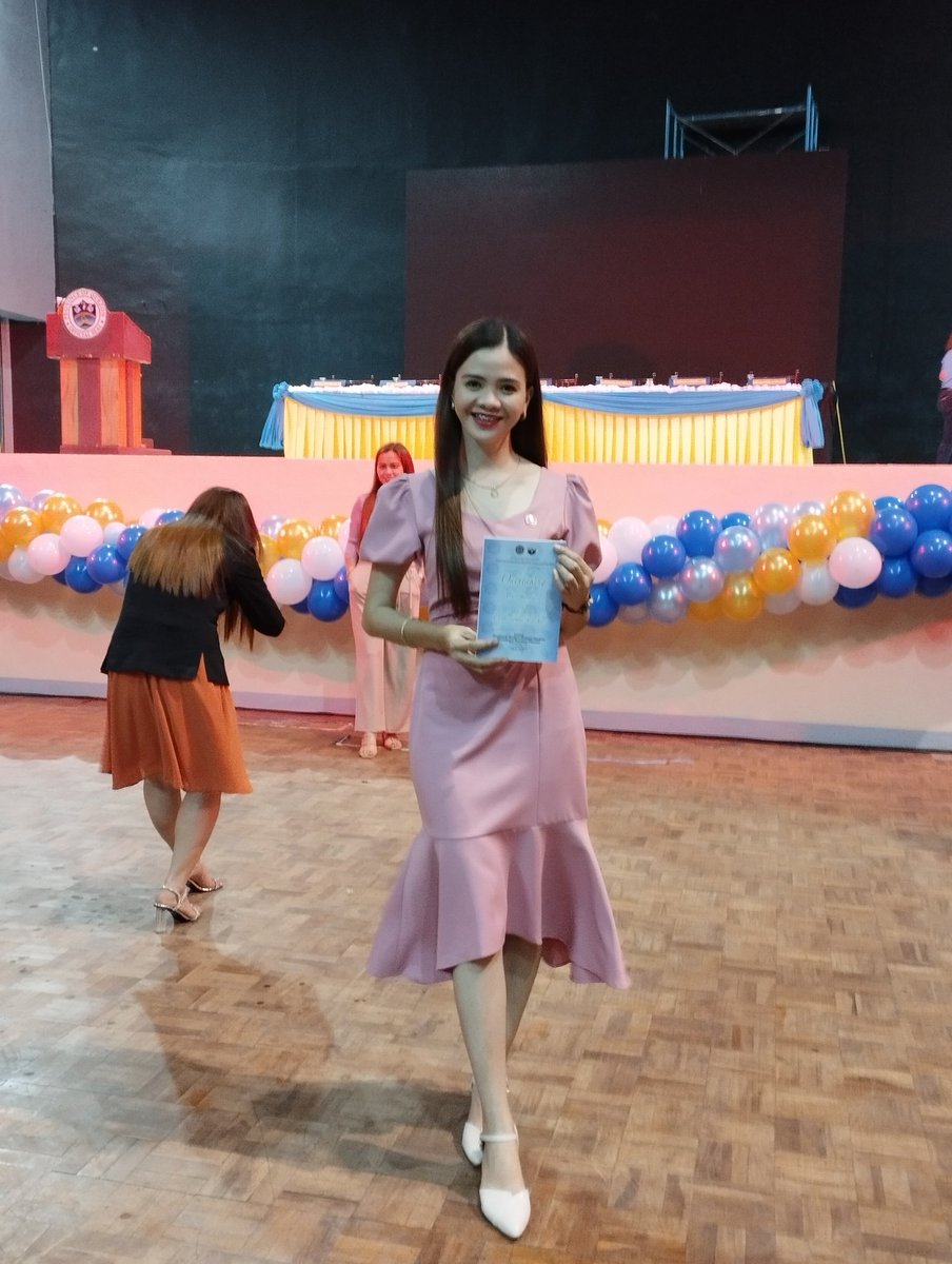 Ninaaa_twt's tweet photo. Oath taking day. Finally a full pledged professional teacher!
#37thOathtakingCeremony
#ProfessionalTeachers
#LPT2022
#CBRCEagle🦅
#TatakCBRC
#CarlBalita https://t.co/QgMoLRVYdC