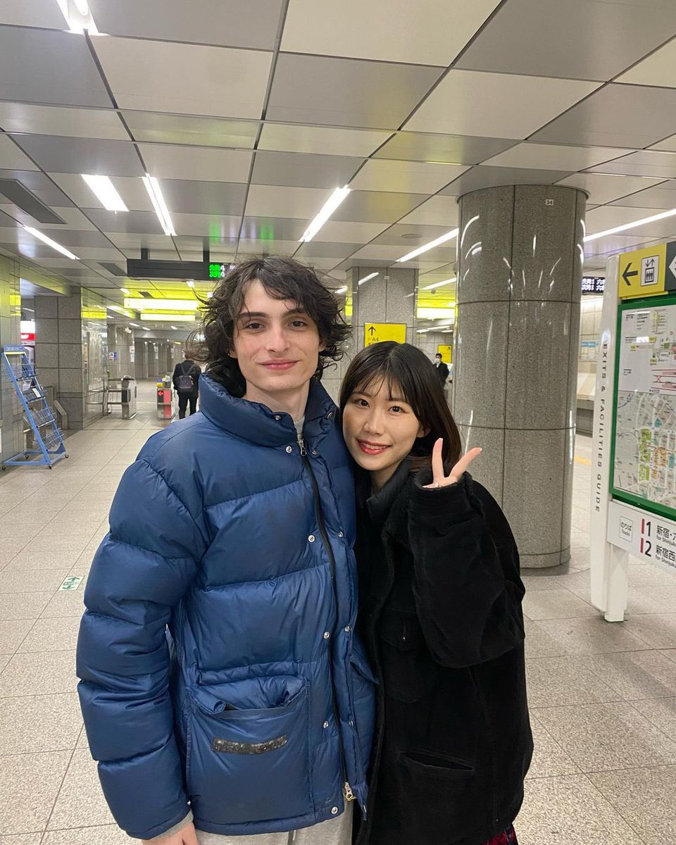 Finn Wolfhard and a fan in Japan.

📸: epotsun via IG