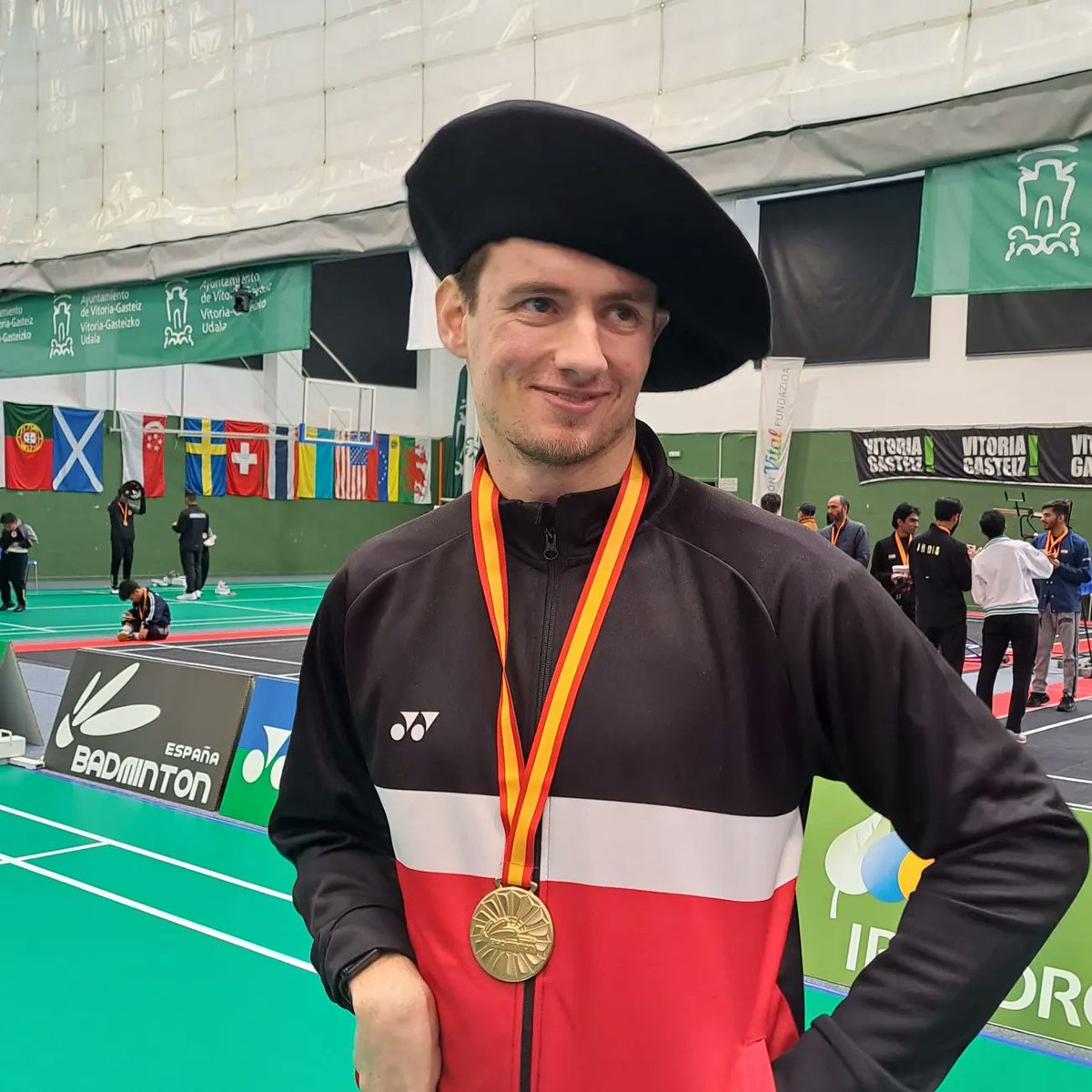 Dan Bethell 
Spanish International Level II Champion 🏆 🥇 
Congratulations Dan - what a great start to qualification

Swipe for the look of a winner...

<a href="/BadmintonEnglnd/">Badminton England</a> <a href="/uk_sport/">UK Sport</a>