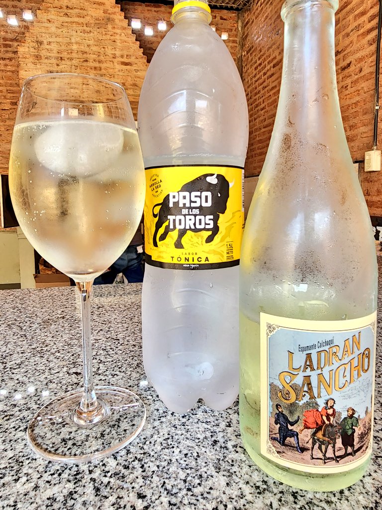 Picadita con el viejo, y un amigo del verano! Ladran &amp; Tonica #LadranTonic
