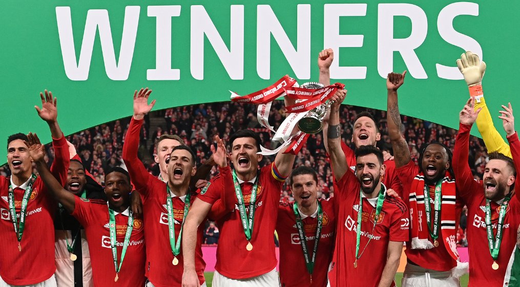 AJE_Sport's tweet photo. Manchester United win English League Cup for first trophy in six years https://t.co/FXJ0GZ0S7q https://t.co/ySqR9AYGt6