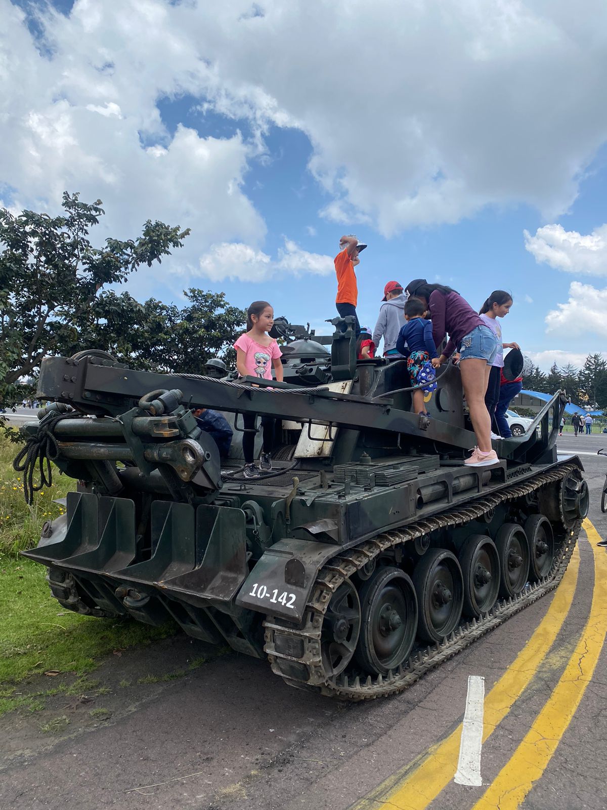 httpspbstwimgcommediaFp60DLZWYAMUBdyformatjpgnamelarge