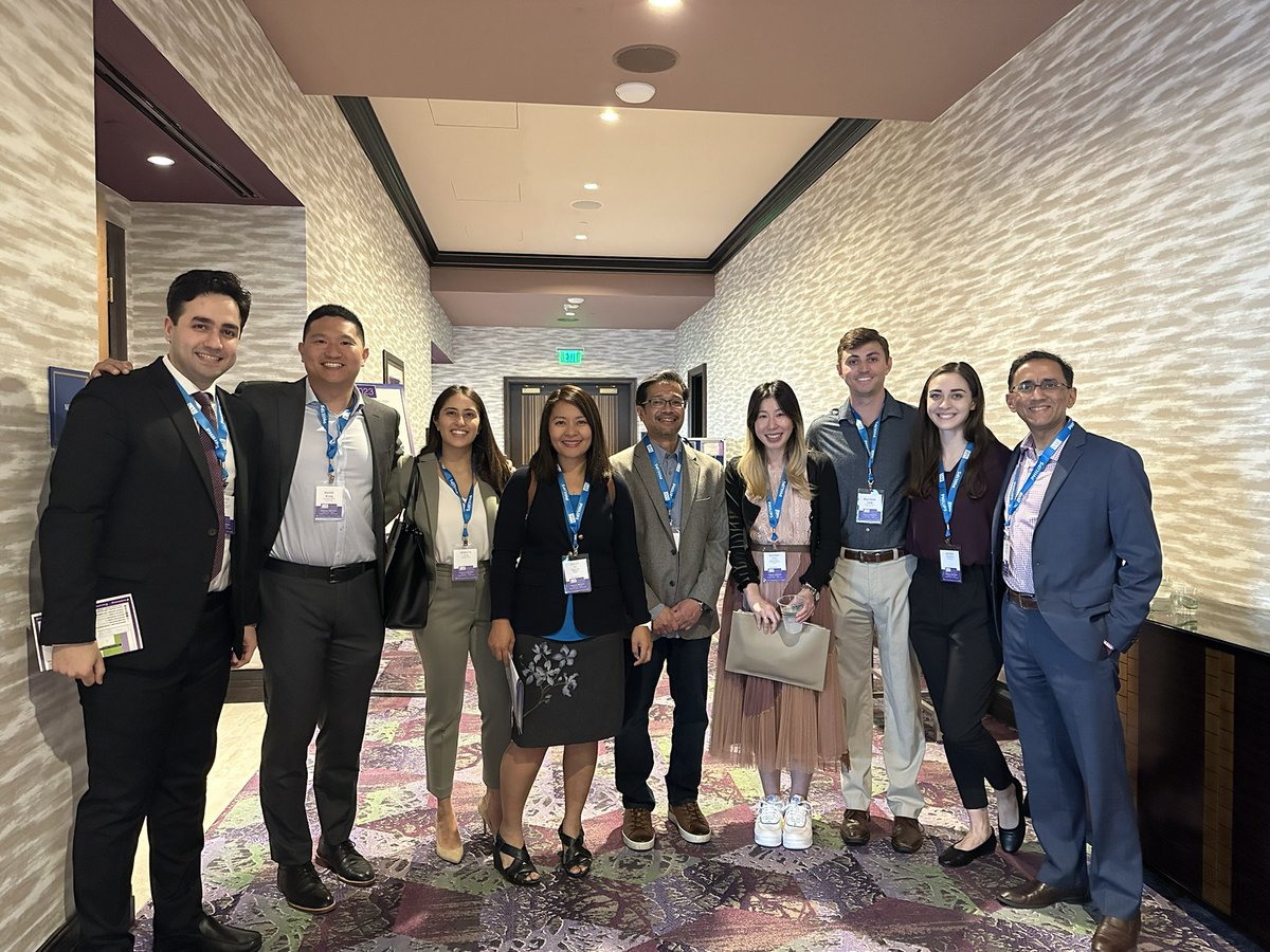 PedramMD's tweet photo. My pleasure to meet Society of Abdominal Raadiology Medical Student Outreach (SARMO) Team and Abd Professors #SAR23 #SAR2023 @SocietyAbdRad https://t.co/NnlffjE6PR