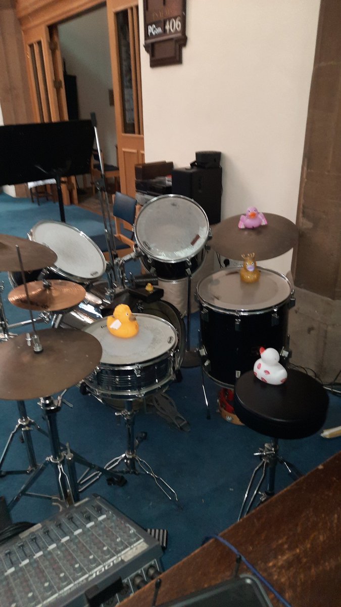 19MW98's tweet photo. Our rubber ducks were particularly mischievous today! 
💛Steve
 #ReinstateNHS #RenationaliseHealth #KickOutICS #NHS_Not_ICS https://t.co/OxMGMauPfy