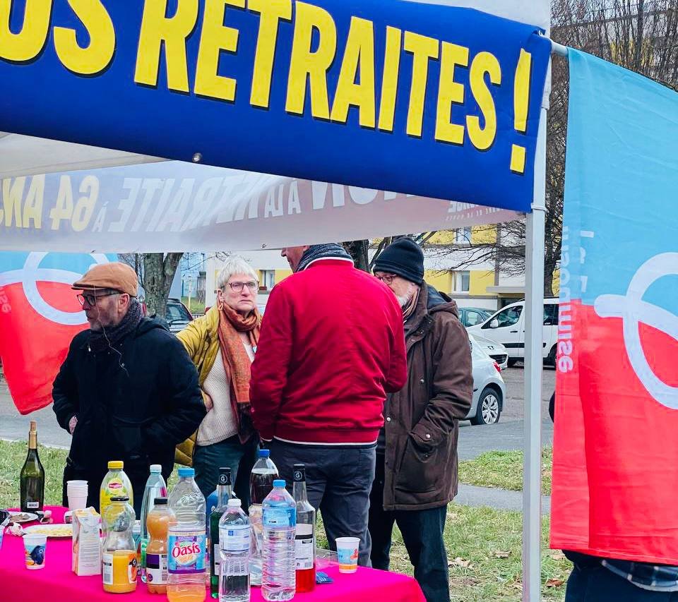 CaravanesPop's tweet photo. 🚐 CARAVANE POPULAIRE #POURNOSRETRAITES – Étape 6 : Audincourt

🗣️ "Un jour de grève ça coûte cher. Mais on est déterminés. À partir du 7 mars, on bloque tout, jusqu’au retrait !" Marc, syndicaliste dans une usine métallurgique. 

#CaravanePopulaire
👉 https://t.co/JUBrwa6DfD https://t.co/a0ufN6JRjD