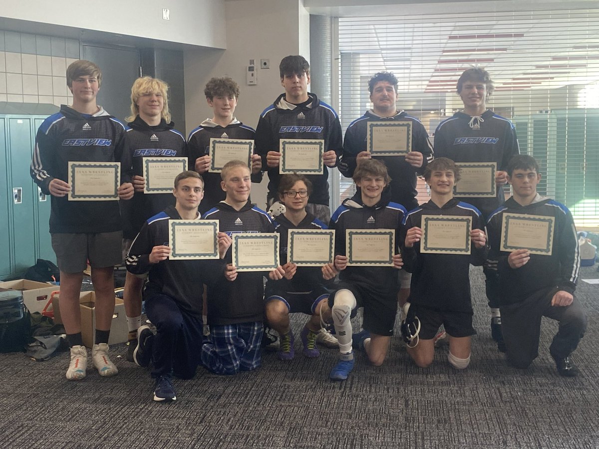 Congrats and good luck to our Eastview Wrestlers who are STATEBOUND and will compete at the Xcel Center next weekend! Nolan Enderlein, Ezra Formaneck, Ethan Dupont, Alex Baccoli and Riley Myers! Congrats also to the 12 Wrestlers honored for Academic Excellence!