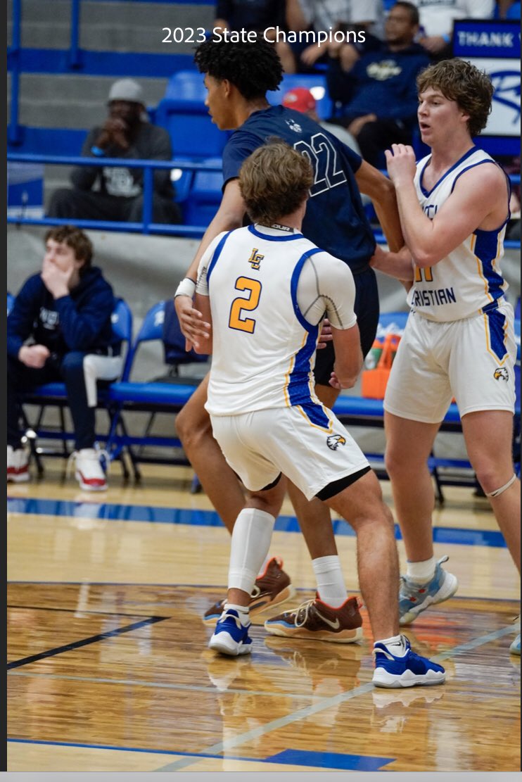 brianflem80's tweet photo. 🦅LC STATE CHAMPS🟡🔵
Great Championship Game
Tall  🏔 to climb/underdogs

#3 LBK Christian upsets #1 St. Francis

Tall (6’3,6’4, 6’7, and #41 ranked prospect in nation at 6’10) and athletic team (at least 3 players with D1 offers). https://t.co/TWSBKCQks3