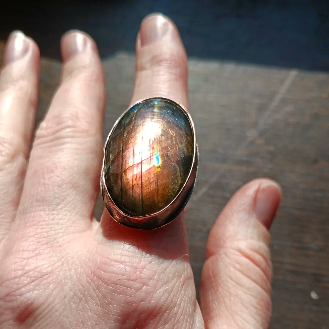 Purple Labradorite with Reticulated Brass, Bronze, and Sterling ring. Size 7. Will be up on the website today! 

🔥👑 #handmadejewelry #ladysmith #metalsmith #RockStar