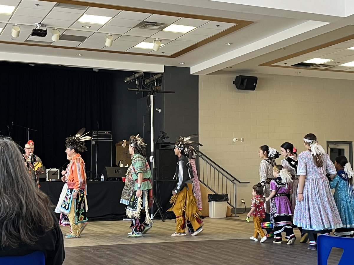 LBramer's tweet photo. Miigwech to the Skye Dancers for their performances and sharing of histories through dance at Ędwadǫtga:dǫh (We Will Have Fun) at the Six Nations Community Hall in Ohsweken.  #StandingQuiverDance #FishDance #WarDance #SmokeDance #FriendshipDance and more! https://t.co/l2O5Tu41Ma