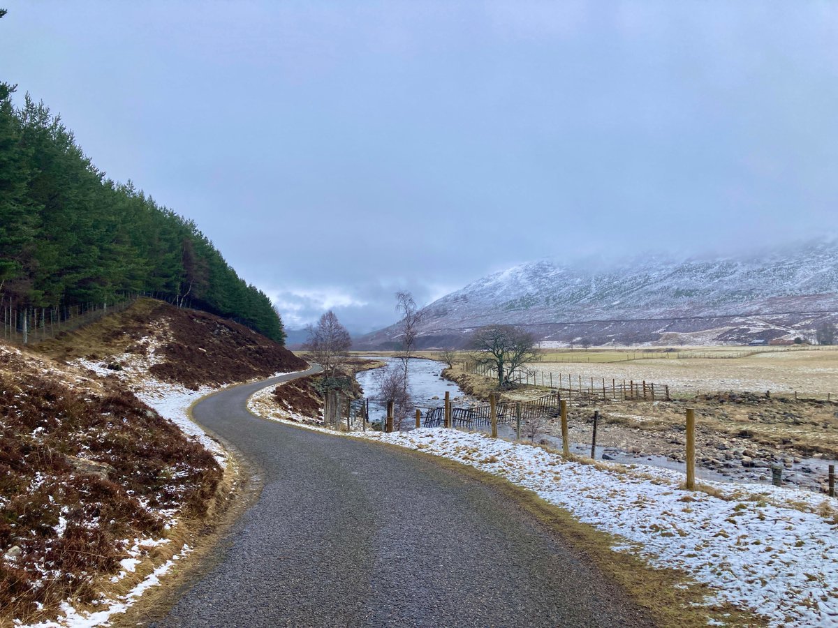 A beautiful snowy hike up Morrone by Braemar recently❄️🏔️

Nothing like a weekend in the Cairngorms, topped off by an eagle sighting 🦅 plus dippers, stags and red squirrels 🦌🐿️